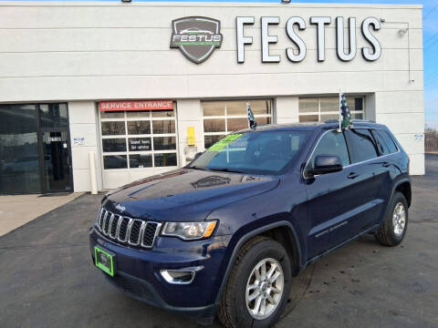 2018 Jeep Grand Cherokee Laredo E 4WD photo