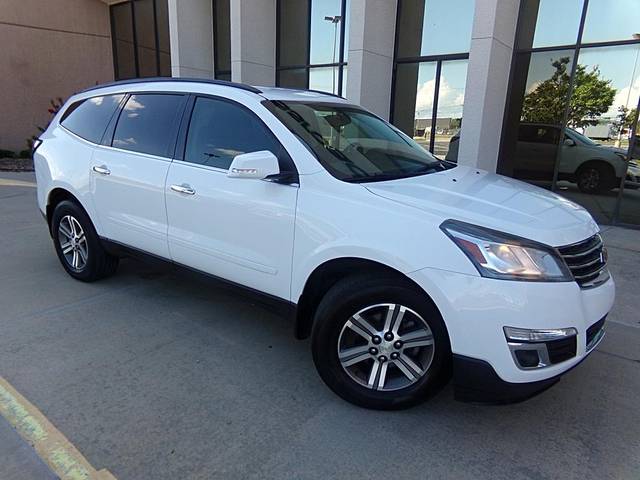 2017 Chevrolet Traverse LT FWD photo
