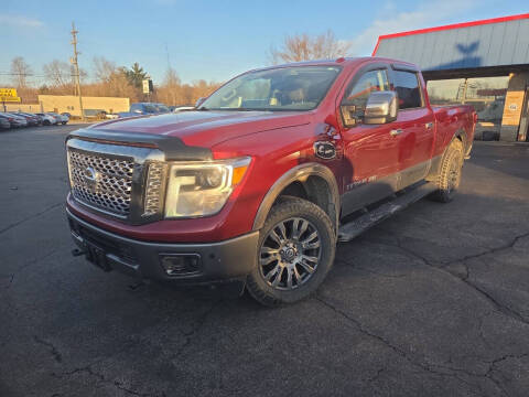 2018 Nissan Titan XD Platinum Reserve 4WD photo