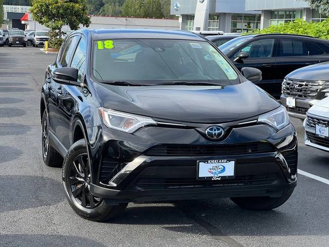 2018 Toyota RAV4 LE AWD photo