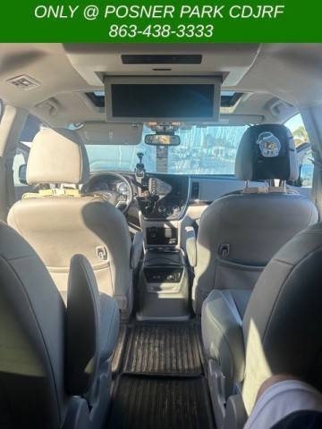 2018 Toyota Sienna XLE Premium AWD photo