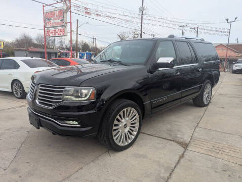 2017 Lincoln Navigator L Reserve 4WD photo