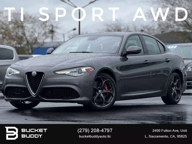 2018 Alfa Romeo Giulia Ti Sport AWD photo