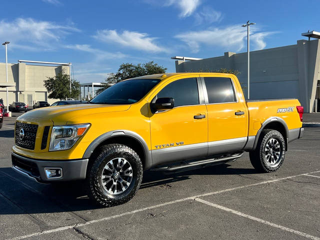 2018 Nissan Titan PRO-4X 4WD photo