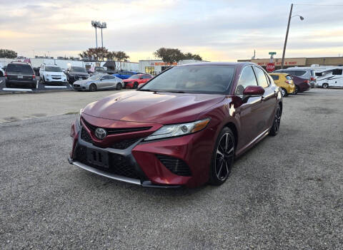 2018 Toyota Camry XSE FWD photo