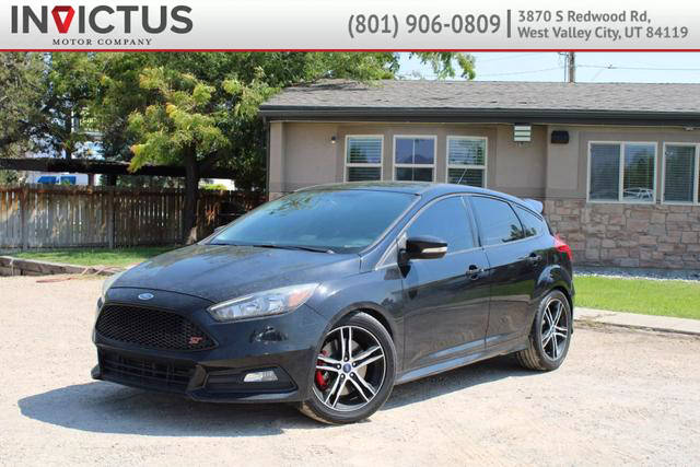 2018 Ford Focus ST FWD photo