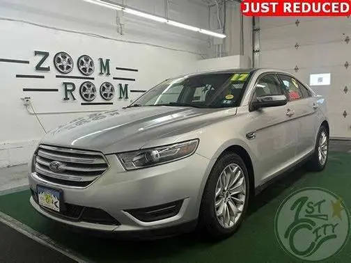 2017 Ford Taurus Limited FWD photo