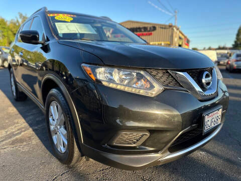 2016 Nissan Rogue SV FWD photo