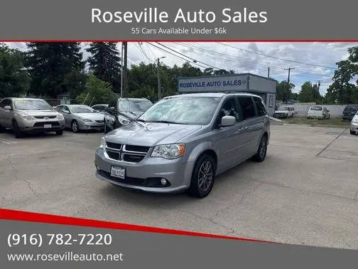 2017 Dodge Grand Caravan SXT FWD photo