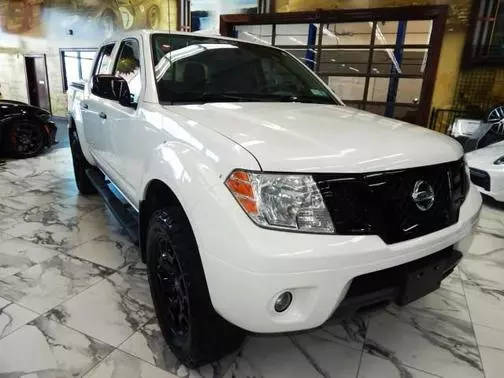 2018 Nissan Frontier SV V6 4WD photo