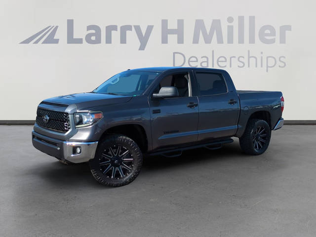 2018 Toyota Tundra SR5 4WD photo
