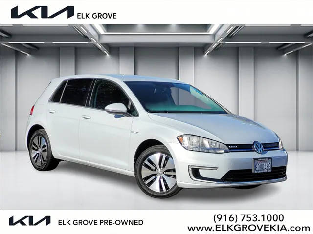 2017 Volkswagen e-Golf SE FWD photo