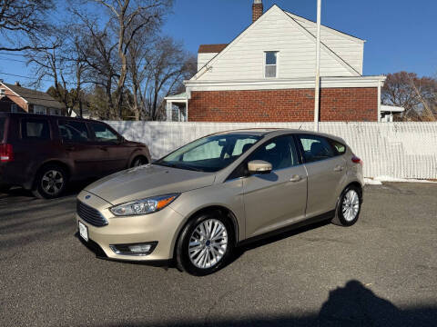 2018 Ford Focus Titanium FWD photo