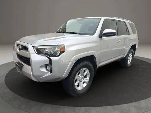 2018 Toyota 4Runner SR5 4WD photo