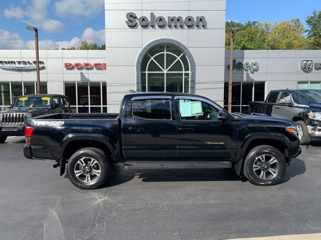 2018 Toyota Tacoma TRD Sport 4WD photo