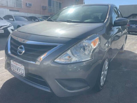 2018 Nissan Versa S Plus FWD photo