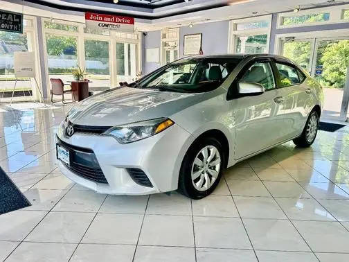 2015 Toyota Corolla LE FWD photo