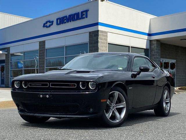 2017 Dodge Challenger R/T RWD photo