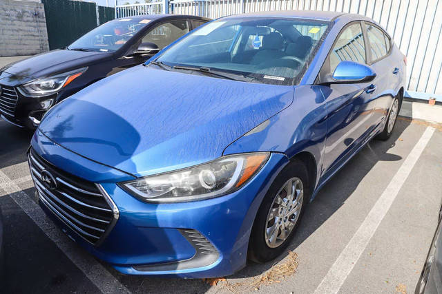 2017 Hyundai Elantra SE FWD photo