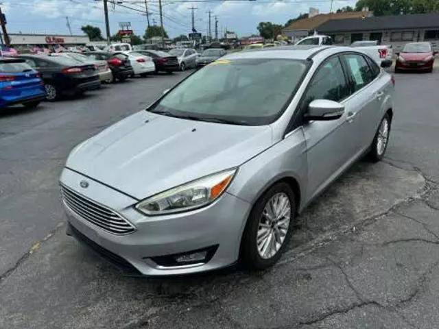 2017 Ford Focus Titanium FWD photo