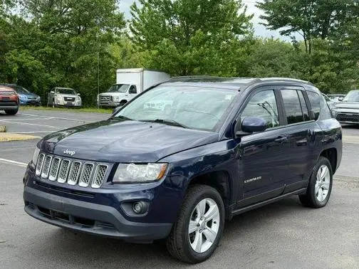 2016 Jeep Compass Latitude FWD photo