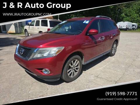 2016 Nissan Pathfinder SV 4WD photo