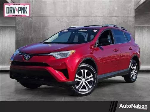 2018 Toyota RAV4 LE FWD photo