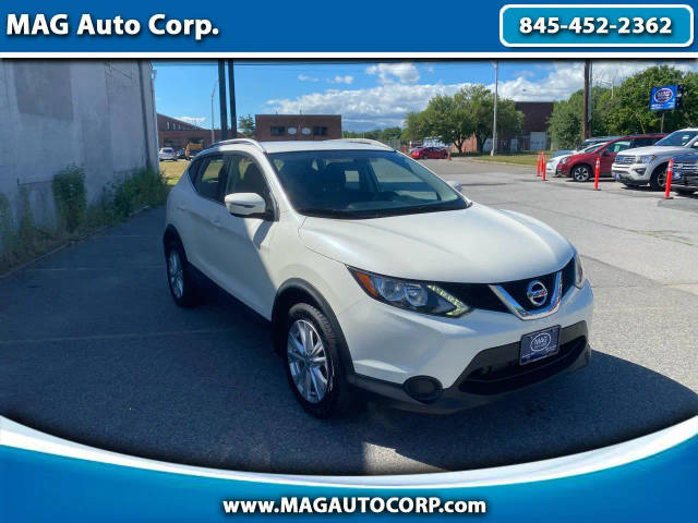 2017 Nissan Rogue Sport SV AWD photo
