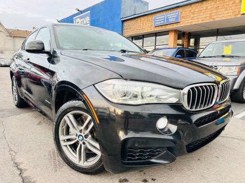 2017 BMW X6 xDrive50i AWD photo