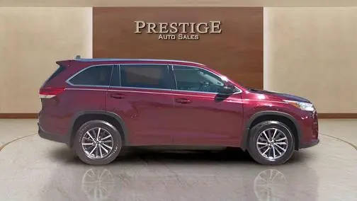 2018 Toyota Highlander XLE AWD photo