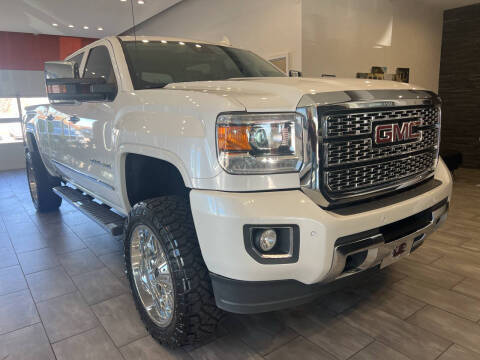 2018 GMC Sierra 2500HD Denali 4WD photo