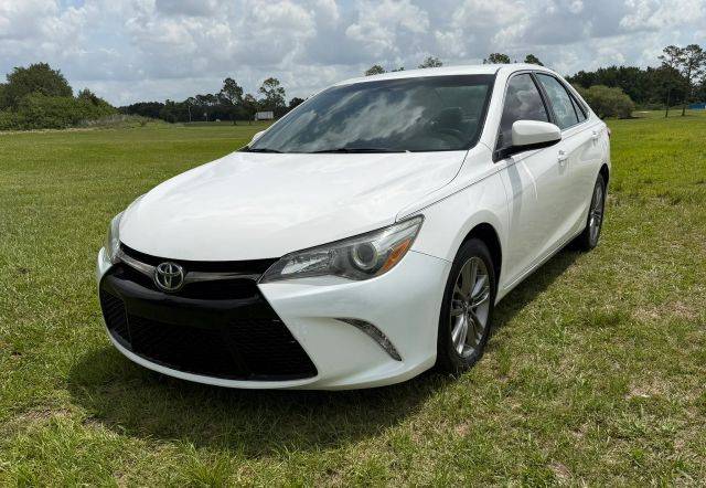 2016 Toyota Camry SE FWD photo