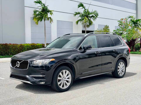 2016 Volvo XC90 T6 Momentum AWD photo