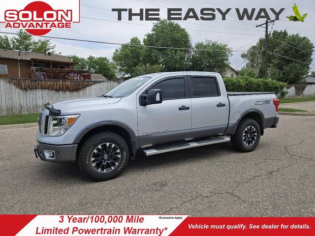 2018 Nissan Titan PRO-4X 4WD photo