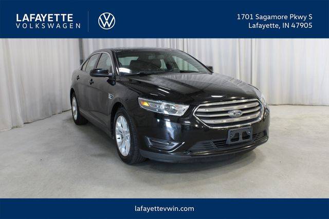 2018 Ford Taurus SEL FWD photo