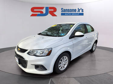 2018 Chevrolet Sonic LT FWD photo