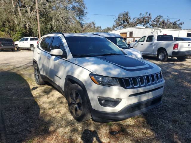 2018 Jeep Compass Latitude FWD photo