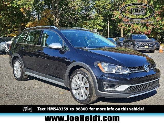 2017 Volkswagen Golf Alltrack S AWD photo