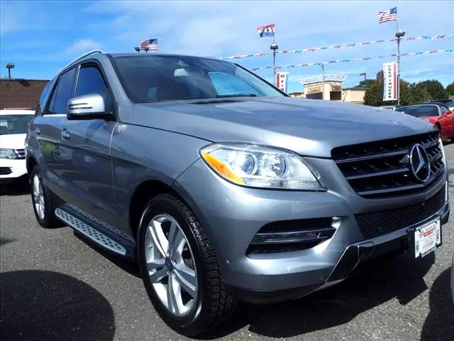 2015 Mercedes-Benz M-Class ML 350 AWD photo