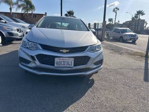 2018 Chevrolet Cruze LS FWD photo