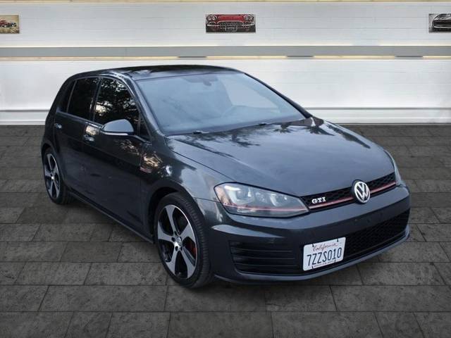 2015 Volkswagen Golf GTI SE FWD photo