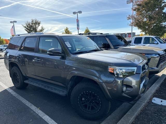 2018 Toyota 4Runner SR5 Premium 4WD photo