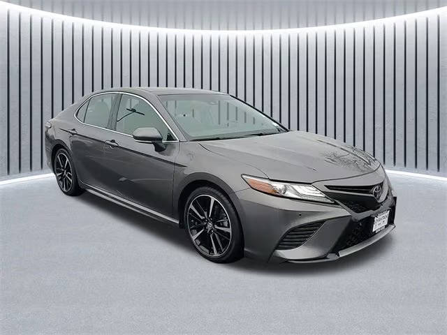 2018 Toyota Camry XSE FWD photo