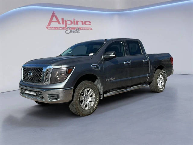 2017 Nissan Titan SV 4WD photo
