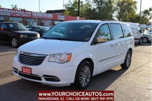 2015 Chrysler Town and Country Touring-L FWD photo