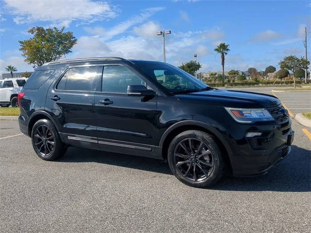 2018 Ford Explorer XLT FWD photo