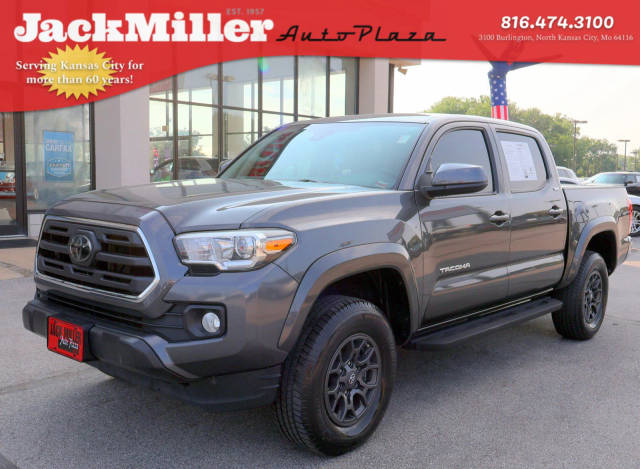 2018 Toyota Tacoma SR5 4WD photo