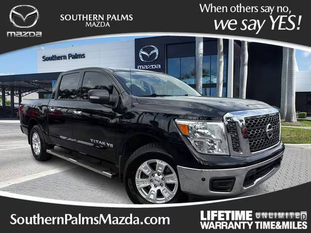 2018 Nissan Titan SV RWD photo