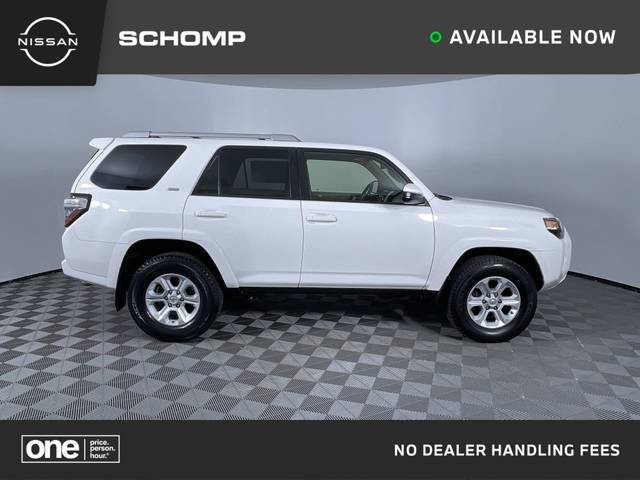 2018 Toyota 4Runner SR5 4WD photo