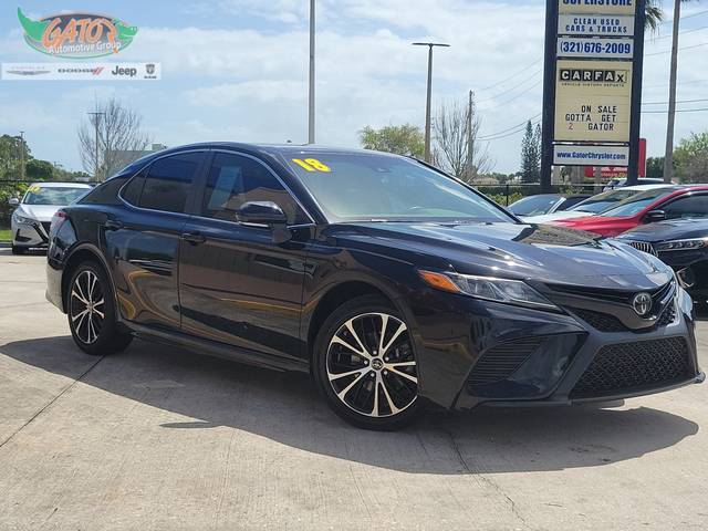 2018 Toyota Camry SE FWD photo
